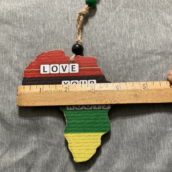 Afrocentric LOVE Wooden Ornaments (2) - Picture 7 of 8